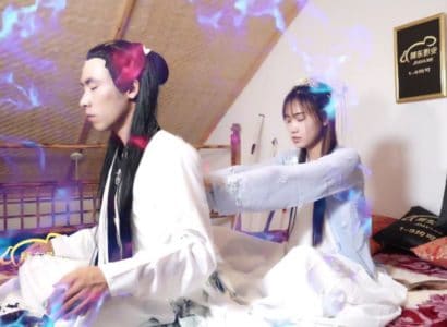 Má kế trừng phạt cô con gái riêng ham chơi bỏ học đại học